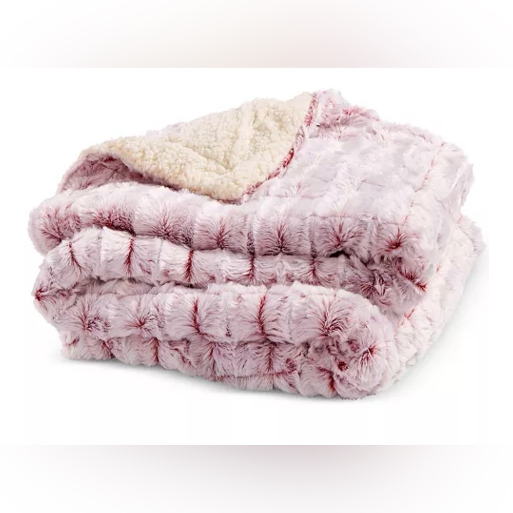 Royal Luxe
Reversible Micromink to Faux-Sherpa Tie-Dye Throw, 50" x 60",
